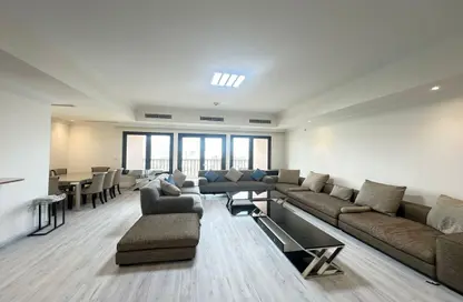 Apartment - 3 Bedrooms - 4 Bathrooms for sale in East Porto Drive - Porto Arabia - The Pearl Island - Doha