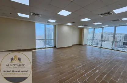 Office Space - Studio - 2 Bathrooms for rent in Umm Ghuwailina 4 - Umm Ghuwailina - Doha Office Space - Studio - 2 Bathrooms for rent in Umm Ghuwailina 4 - Umm Ghuwailina - Doha