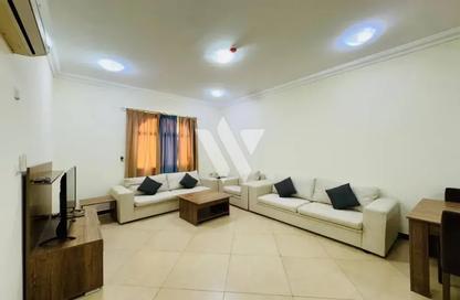 Apartment - 1 - 2 for rent in Umm Ghwailina Comm - Umm Ghuwalina - Umm Ghuwailina - Doha