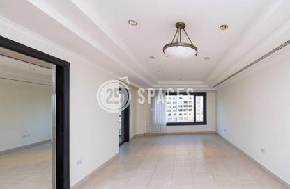 Apartment - 2 Bedrooms - 3 Bathrooms for sale in West Porto Drive - Porto Arabia - The Pearl Island - Doha