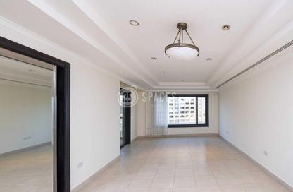 Apartment - 2 - 3 for sale in West Porto Drive - Porto Arabia - The Pearl Island - Doha Apartment - 2 - 3 for sale in West Porto Drive - Porto Arabia - The Pearl Island - Doha