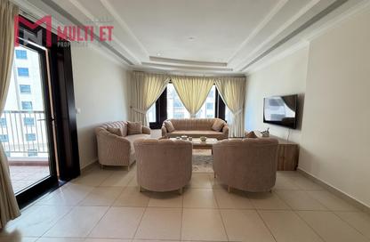 Apartment - 1 Bedroom - 2 Bathrooms for rent in West Porto Drive - Porto Arabia - The Pearl Island - Doha