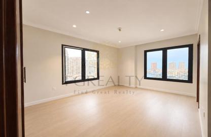 Apartment - 2 Bedrooms - 3 Bathrooms for sale in West Porto Drive - Porto Arabia - The Pearl Island - Doha