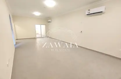 Apartment - 3 Bedrooms - 2 Bathrooms for rent in Al Jazeera Street - Fereej Bin Mahmoud North - Fereej Bin Mahmoud - Doha