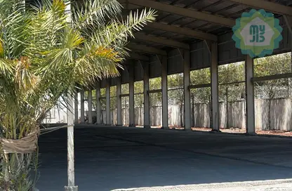 Warehouse - Studio - 2 Bathrooms for rent in East Industrial Street - Birkat Al Awamer - Al Wakra