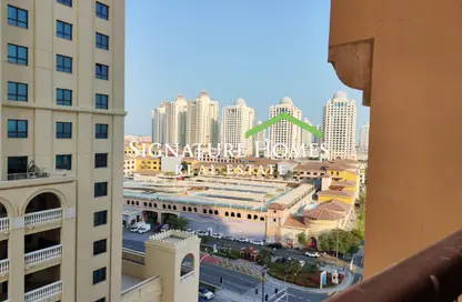 Apartment - 1 Bedroom - 2 Bathrooms for rent in Tower 24 - Porto Arabia - The Pearl Island - Doha