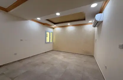 شقة - 2 غرف نوم - 2 حمامات للايجار في الغانم القديم - الغانم - الدوحة