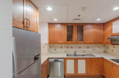 Apartment - 2 Bedrooms - 3 Bathrooms for rent in East Porto Drive - Porto Arabia - The Pearl Island - Doha