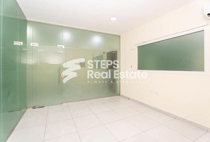 54151947 - صورة العقار 2