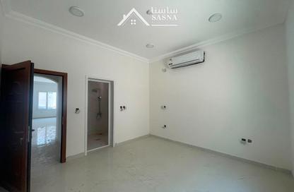 مجمع سكني - 7 غرف نوم - 8 حمامات للايجار في Hazm Al Markhiya - الدوحة
