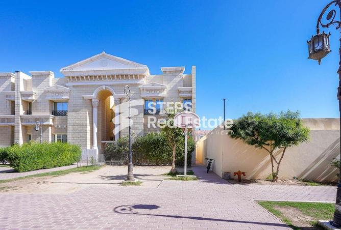 53618436 - Property Image 3