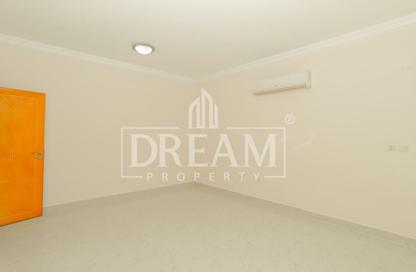 Apartment - 2 - 2 for rent in Al Hanaa Street - Al Gharrafa - Doha