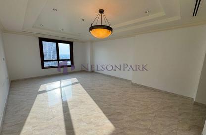 Apartment - 2 Bedrooms - 3 Bathrooms for rent in East Porto Drive - Porto Arabia - The Pearl Island - Doha