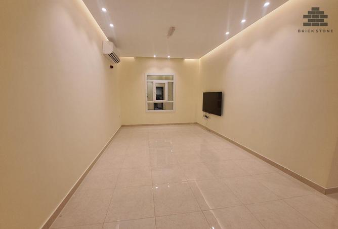 60611000 - Property Image 2