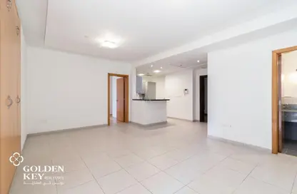 Apartment - 1 Bedroom - 2 Bathrooms for rent in West Bay Tower - West Bay - West Bay - Doha