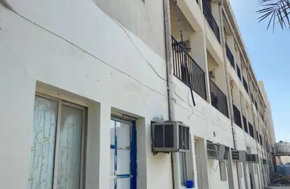 Labor Camp - Studio - 1 Bathroom for rent in Industrial Area - Industrial Area - Doha