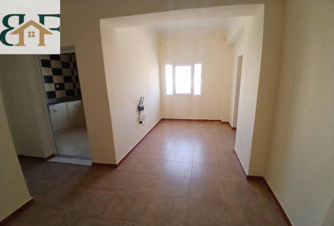 1020400 - Property Image 2