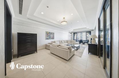 Apartment - 2 Bedrooms - 3 Bathrooms for rent in Marina Gate - Porto Arabia - The Pearl Island - Doha