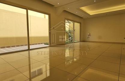 مجمع سكني - 5 غرف نوم - 7 حمامات للايجار في المسيلة - المسيلة - الدوحة