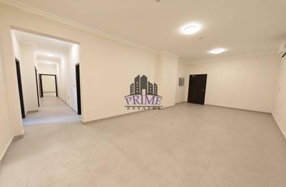 Apartment - 3 Bedrooms - 2 Bathrooms for rent in Anas Street - Fereej Bin Mahmoud North - Fereej Bin Mahmoud - Doha