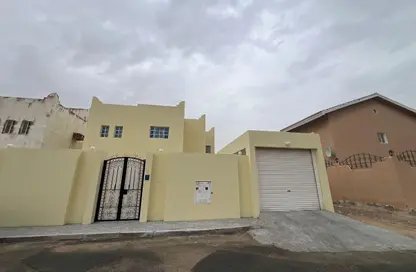 Villa - 5 Bedrooms - 5 Bathrooms for rent in Al Maamoura - Al Maamoura - Doha