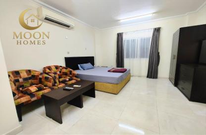 Apartment - Studio - 1 Bathroom for rent in Umm Ghuwailina 4 - Umm Ghuwailina - Doha