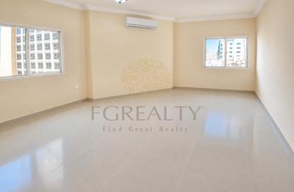 Apartment - 3 Bedrooms - 3 Bathrooms for rent in Anas Street - Fereej Bin Mahmoud North - Fereej Bin Mahmoud - Doha