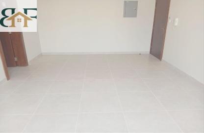 Apartment - 3 Bedrooms - 2 Bathrooms for rent in Al Mansoura - Al Mansoura - Doha