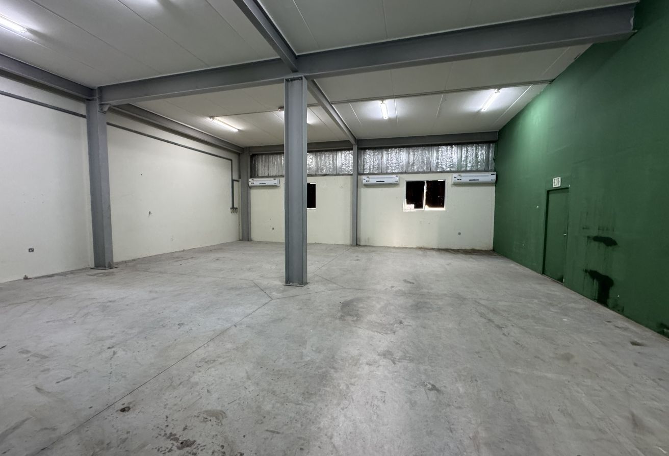 AC Food Warehouse with Partition | 1,000 SQM