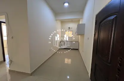 Apartment - 2 Bedrooms - 1 Bathroom for rent in Muaither South - Muaither Area - Doha Apartment - 2 Bedrooms - 1 Bathroom for rent in Muaither South - Muaither Area - Doha
