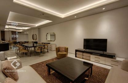 Apartment - 2 Bedrooms - 4 Bathrooms for rent in Floresta Gardens - The Pearl Island - Doha