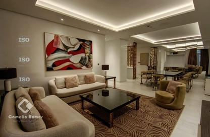 Apartment - 2 Bedrooms - 4 Bathrooms for rent in Floresta Gardens - The Pearl Island - Doha