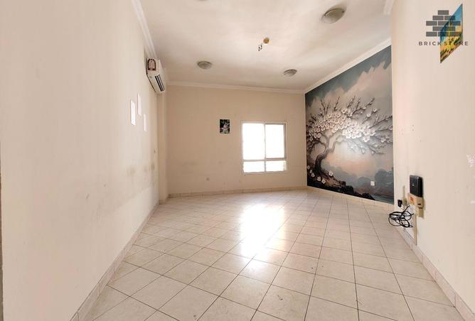 61225798 - Property Main Image