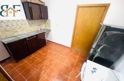 Apartment - Studio - 1 Bathroom for rent in OqbaBin Nafie Steet - Old Airport Road - Doha
