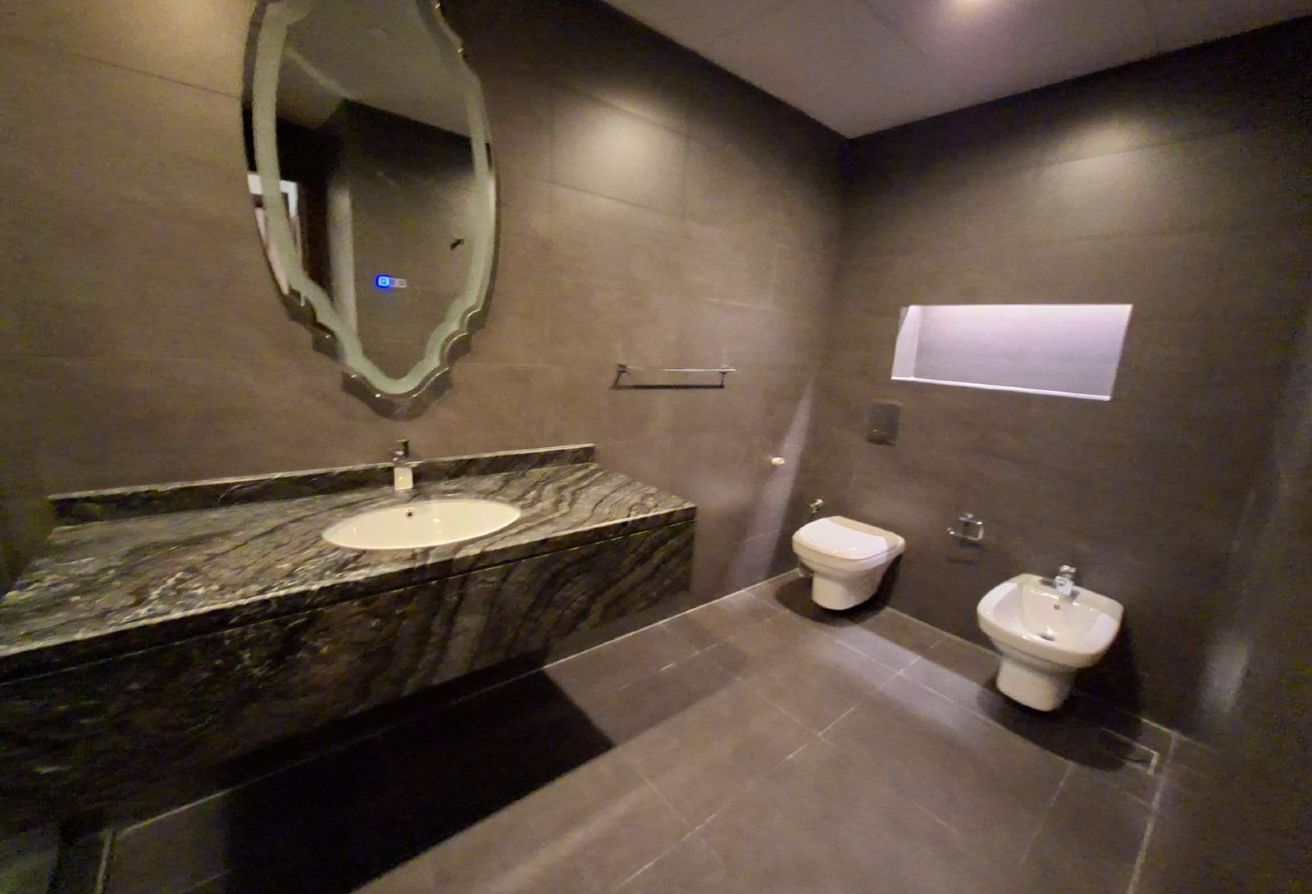 Premium 1 BHK Fully Furnished Apartment thumbnail 13