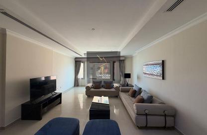 Apartment - 2 Bedrooms - 2 Bathrooms for rent in East Porto Drive - Porto Arabia - The Pearl Island - Doha