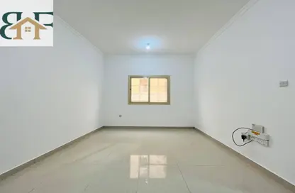Apartment - 1 Bedroom - 1 Bathroom for rent in Umm Ghwailina Comm - Umm Ghuwalina - Umm Ghuwailina - Doha