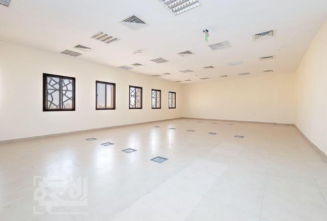 54876100 - Property Image 3