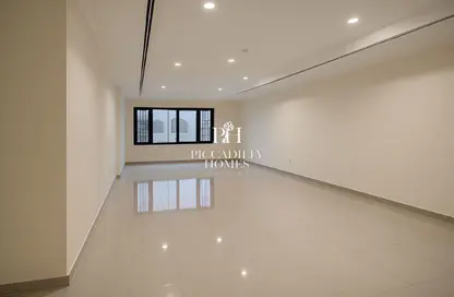 شقة - 2 غرف نوم - 2 حمامات للايجار في طريق بورتو الشرقي - بورتو أرابيا - جزيرة اللؤلؤة - الدوحة