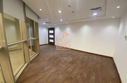 Office Space - Studio - 1 Bathroom for rent in Al Refaa Tower - Old Salata - Salata - Doha