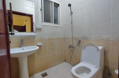 Apartment - Studio - 1 for rent in Umm Ghwailina Comm - Umm Ghuwalina - Umm Ghuwailina - Doha