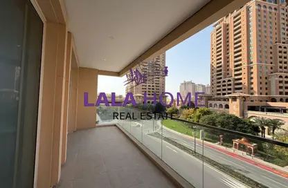 Apartment - 2 Bedrooms - 3 Bathrooms for sale in East Porto Drive - Porto Arabia - The Pearl Island - Doha