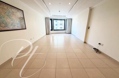 Apartment - Studio - 1 Bathroom for rent in Tower 19 - Porto Arabia - The Pearl Island - Doha