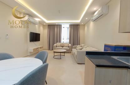 Apartment - 2 Bedrooms - 2 Bathrooms for rent in Umm Ghuwailina 4 - Umm Ghuwailina - Doha