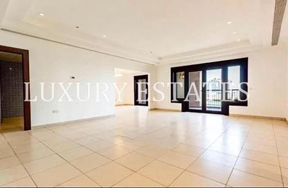 Apartment - 2 - 3 for sale in East Porto Drive - Porto Arabia - The Pearl Island - Doha Apartment - 2 - 3 for sale in East Porto Drive - Porto Arabia - The Pearl Island - Doha