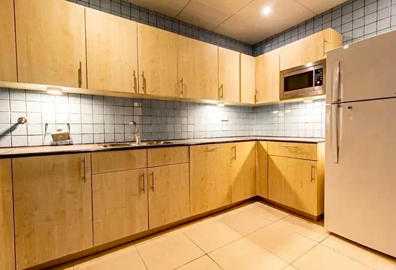 Luxury 2BR + Maid | 228 SQM | Porto Arabia thumbnail 10