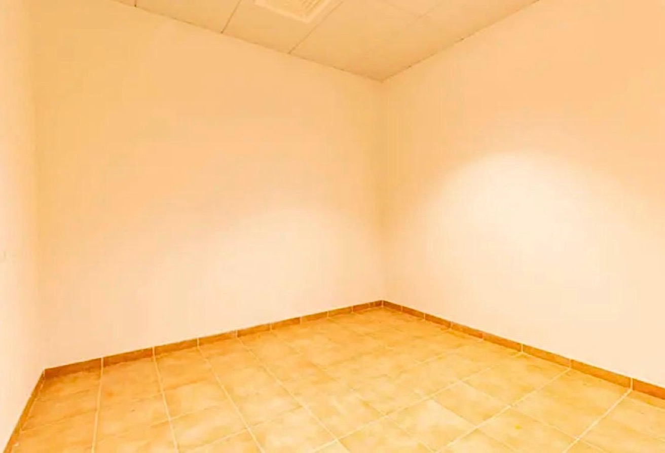 Luxury 2BR + Maid | 228 SQM | Porto Arabia thumbnail 9