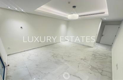 Apartment - 2 Bedrooms - 3 Bathrooms for sale in West Porto Drive - Porto Arabia - The Pearl Island - Doha Apartment - 2 Bedrooms - 3 Bathrooms for sale in West Porto Drive - Porto Arabia - The Pearl Island - Doha