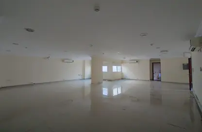 Office Space - 1 Bedroom - 1 Bathroom for rent in Salwa Commercial Building - Salwa Road - Doha