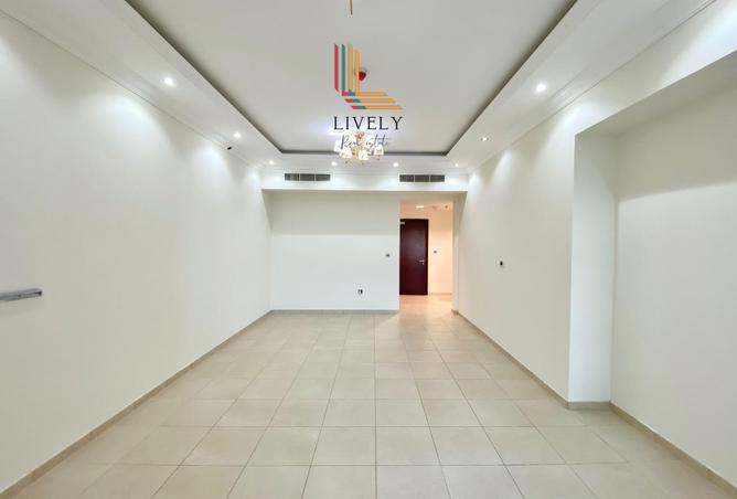 1000943 - Property Image 2